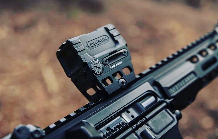 Holosun AEMS enclosed red dot sight